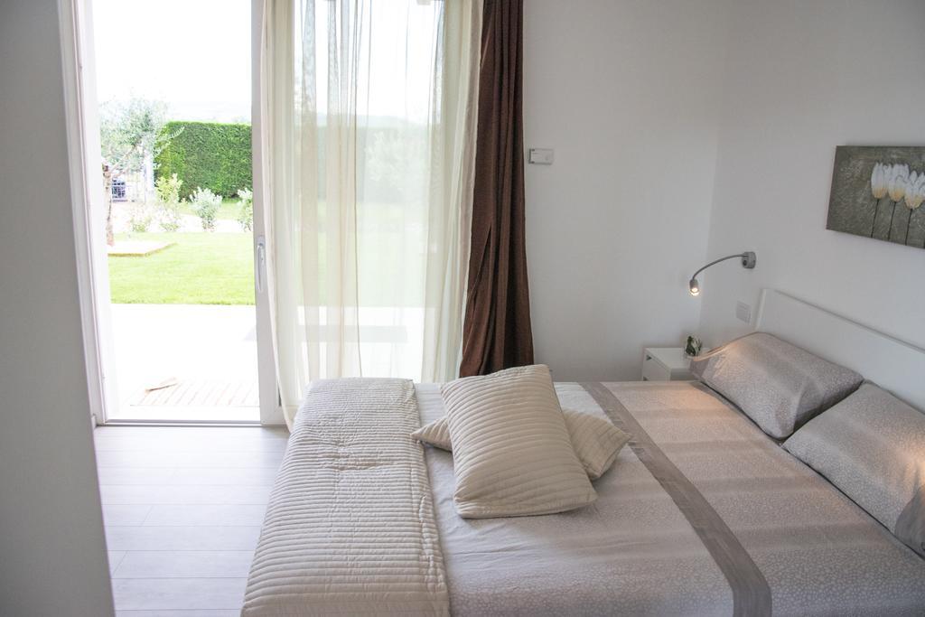 Agriturismo La Torretta Пескантина Номер фото